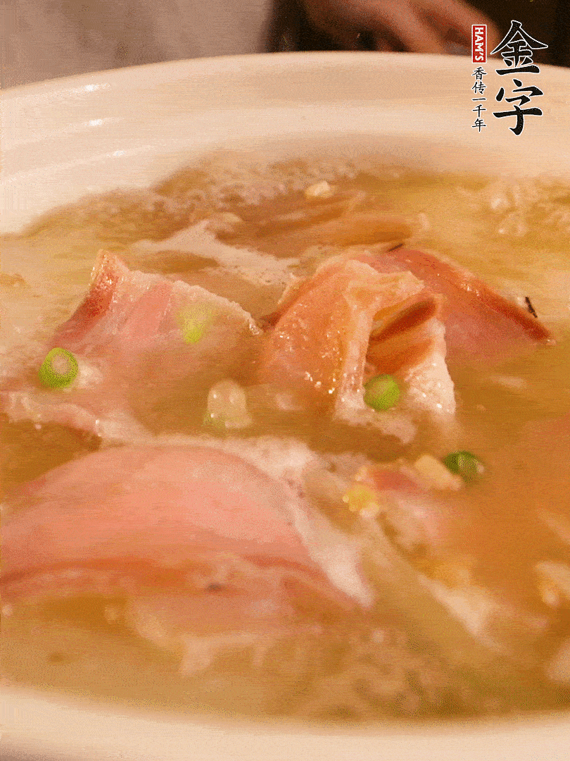 最后撒點(diǎn)蔥花。