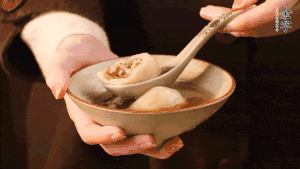 新的一年，我們還是要吃好喝好哦，祝大家元宵快樂(lè)！