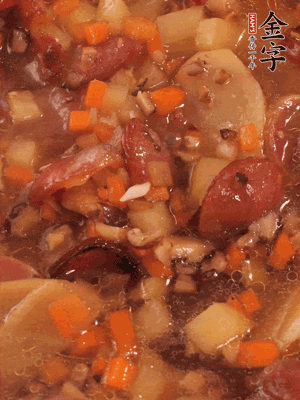 加大半碗水，沒過大部分食材